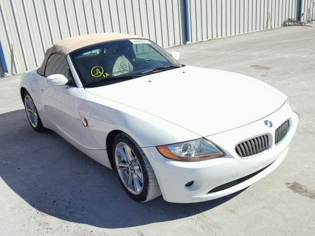 4USBT53454LT24877 - 2004 BMW Z4 3.0 WHITE photo 1