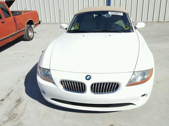 4USBT53454LT24877 - 2004 BMW Z4 3.0 WHITE photo 6