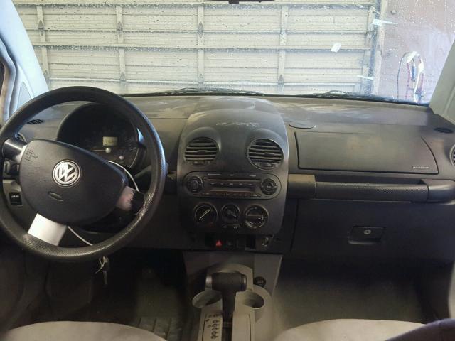 3VWCA21C4XM400436 - 1999 VOLKSWAGEN NEW BEETLE 白色 照片 9