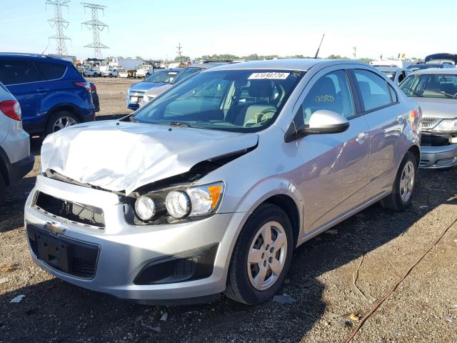 1G1JA5SH1D4195681 - 2013 CHEVROLET SONIC LS 银色 照片 2