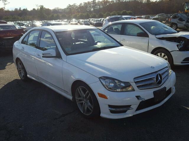 WDDGF8AB3DR250724 - 2013 MERCEDES-BENZ C 300 4MAT WHITE photo 1