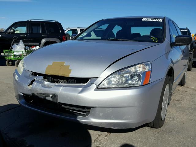 1HGCM56195A112667 - 2005 HONDA ACCORD DX SILVER photo 2