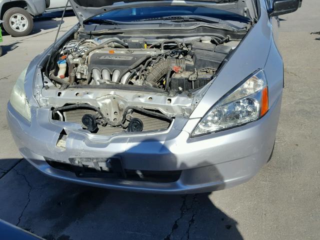 1HGCM56195A112667 - 2005 HONDA ACCORD DX SILVER photo 7