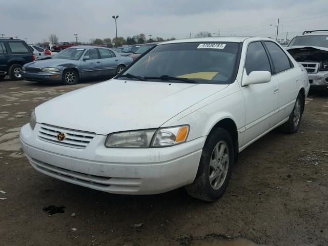 JT2BF22K5X0190771 - 1999 TOYOTA CAMRY LE თეთრი ფოტო 2