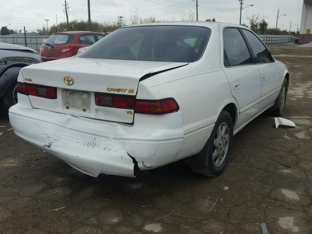 JT2BF22K5X0190771 - 1999 TOYOTA CAMRY LE თეთრი ფოტო 4