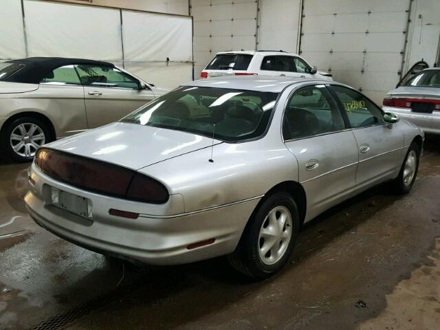 1G3GR62C4X4115377 - 1999 OLDSMOBILE AURORA SILVER photo 4