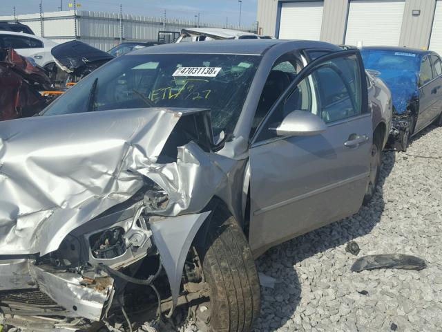 2G1WD58C989127320 - 2008 CHEVROLET IMPALA SUP SILVER photo 2