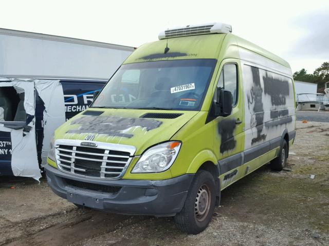 WDYPE8CC5B5508138 - 2011 FREIGHTLINER SPRINTER 2 GREEN photo 2