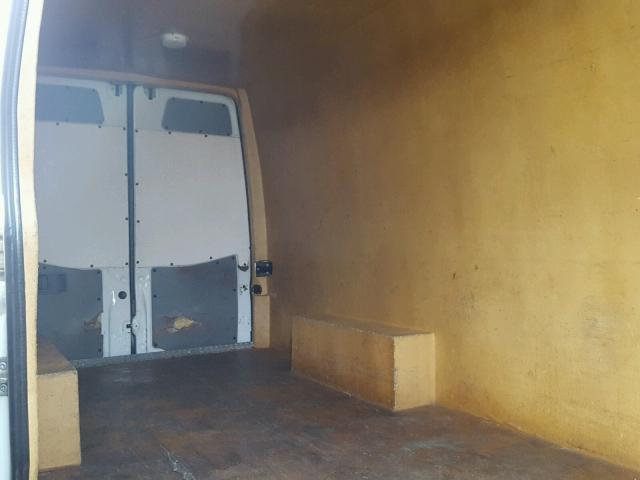 WDYPE8CC5B5508138 - 2011 FREIGHTLINER SPRINTER 2 GREEN photo 6