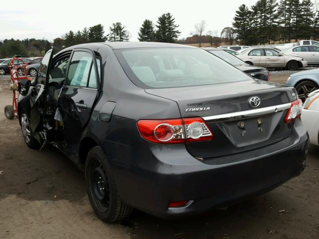 2T1BU4EEXDC002326 - 2013 TOYOTA COROLLA BA GRAY photo 3