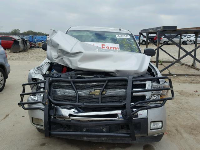 3GCRCSE05AG240189 - 2010 CHEVROLET SILVERADO SILVER photo 9