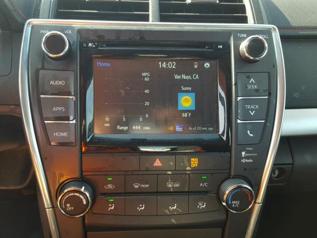 4T1BF1FK8HU297363 - 2017 TOYOTA CAMRY LE თეთრი ფოტო 9