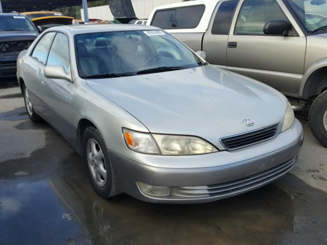 JT8BF28G7W5038520 - 1998 LEXUS ES 300 SILVER photo 1