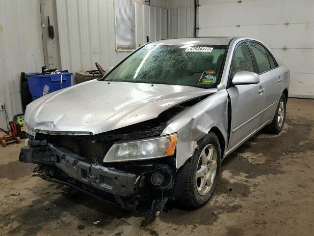 5NPEU46F06H087858 - 2006 HYUNDAI SONATA SILVER photo 2