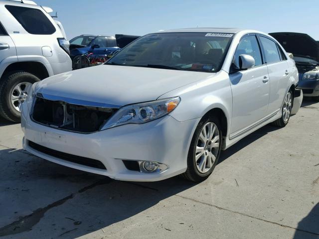4T1BK3DB7CU456697 - 2012 TOYOTA AVALON BAS 白色 照片 2