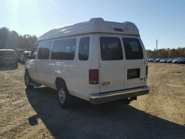 1FBSS31L13HB37603 - 2003 FORD ECONOLINE WHITE photo 3