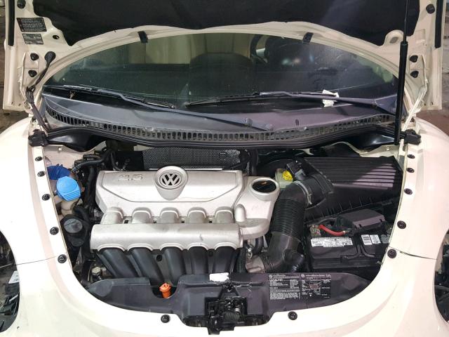 3VWSW31C86M402370 - 2006 VOLKSWAGEN NEW BEETLE 奶油色 照片 7