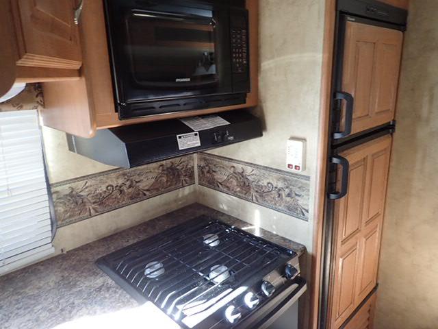 4YDT29B2XAV500114 - 2009 KEYSTONE COUGAR WHITE photo 7