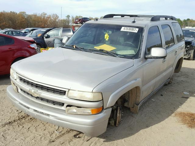 1GNEK13T14R187740 - 2004 CHEVROLET TAHOE K150 SILVER photo 2