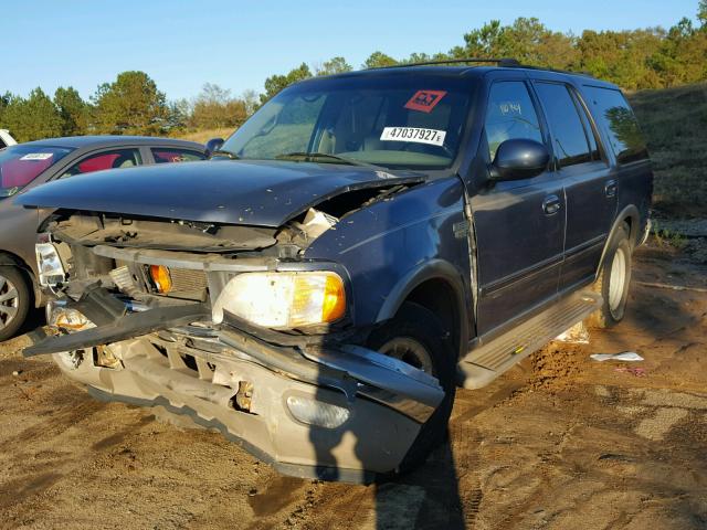 1FMRU1764YLB39419 - 2000 FORD EXPEDITION BLUE photo 2