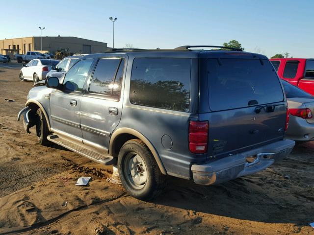 1FMRU1764YLB39419 - 2000 FORD EXPEDITION BLUE photo 3