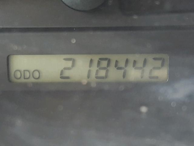 4T1BE32K84U864556 - 2004 TOYOTA CAMRY LE ვერცხლისფერი ფოტო 8