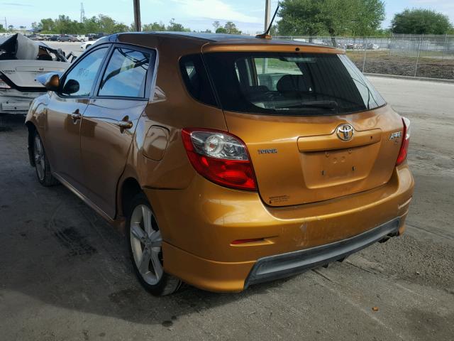 2T1KE40E59C017912 - 2009 TOYOTA COROLLA MA ORANGE photo 3