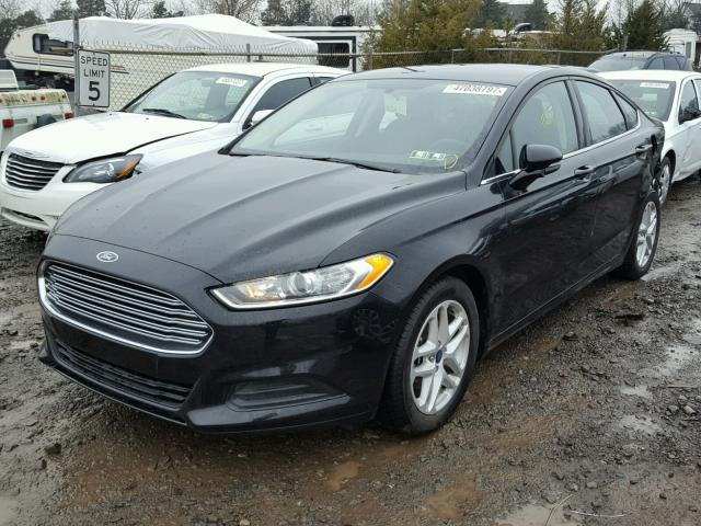 3FA6P0H77GR374435 - 2016 FORD FUSION SE BLACK photo 2