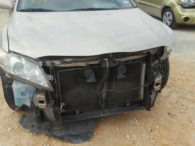 4T1BK46K88U572677 - 2008 TOYOTA CAMRY LE GOLD photo 9