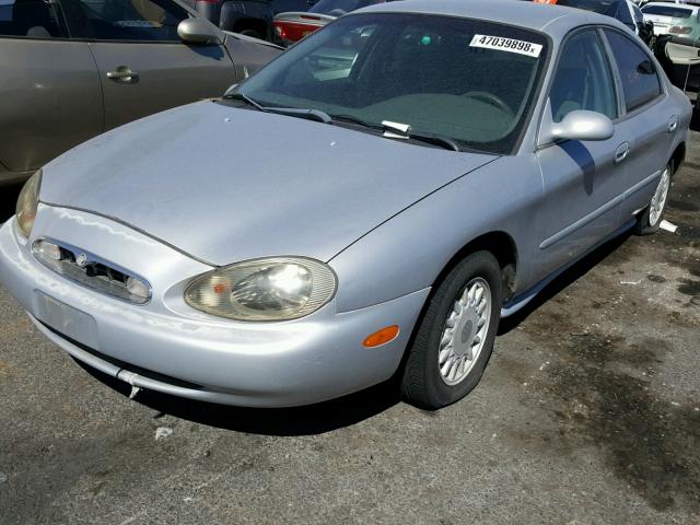 1MELM50UXTA652946 - 1996 MERCURY SABLE GS SILVER photo 2