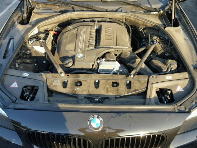 WBA5B1C55GG132859 - 2016 BMW 535 I BLACK photo 7