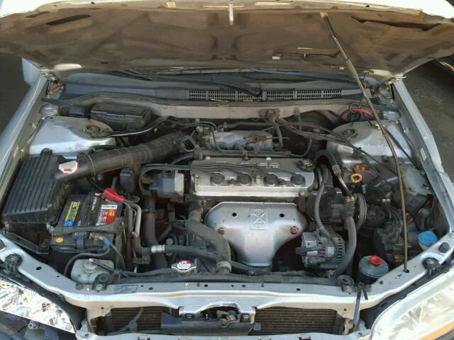 JHMCG56642C011696 - 2002 HONDA ACCORD EX SILVER photo 7