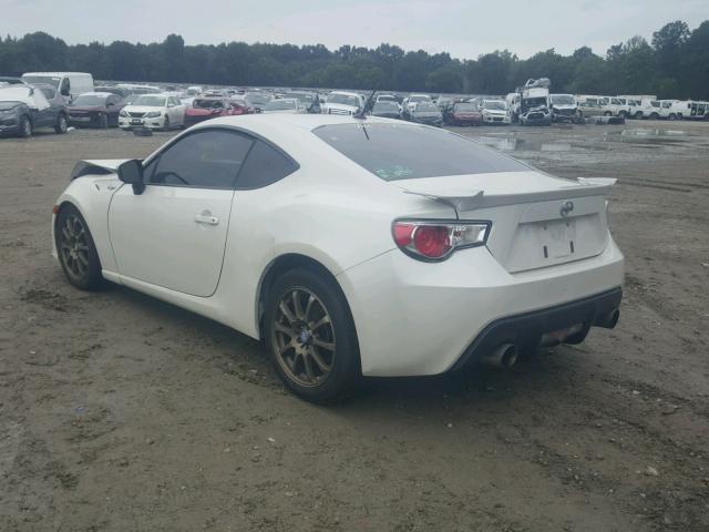 JF1ZNAA17D1719628 - 2013 TOYOTA SCION FR-S WHITE photo 3