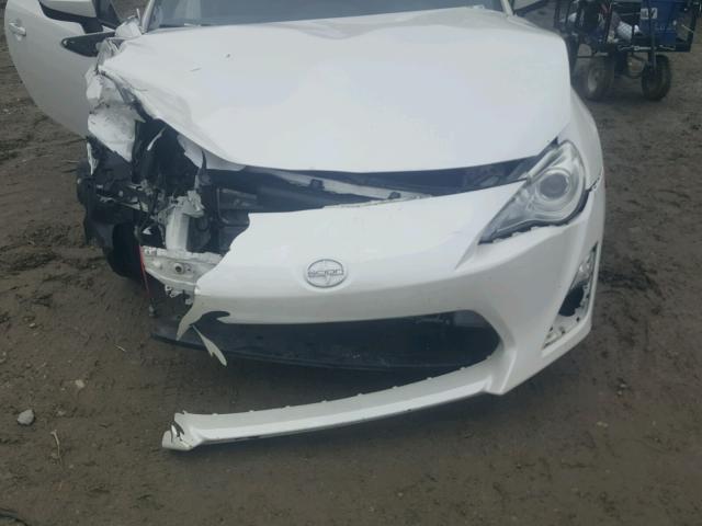 JF1ZNAA17D1719628 - 2013 TOYOTA SCION FR-S WHITE photo 7