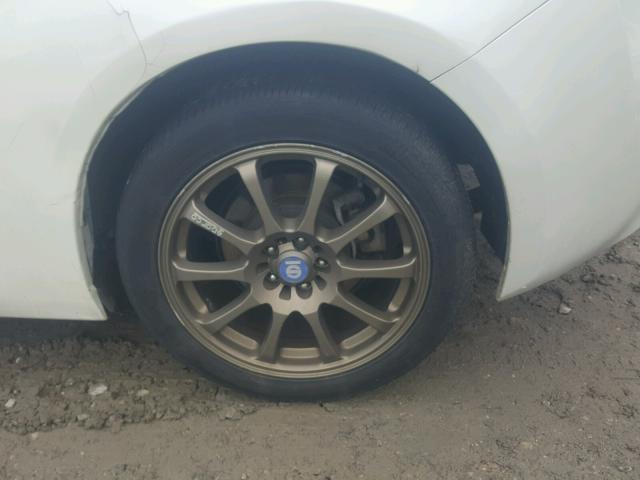 JF1ZNAA17D1719628 - 2013 TOYOTA SCION FR-S WHITE photo 9