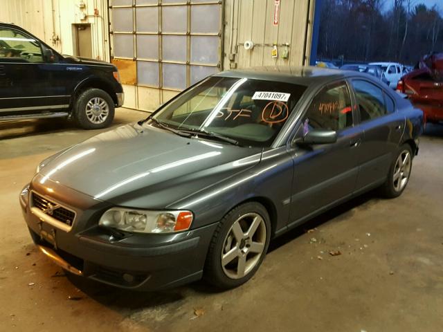 YV1RH52Y042356453 - 2004 VOLVO S60 R GRAY photo 2