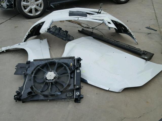 3GYFNDE31DS565047 - 2013 CADILLAC SRX PERFOR 白色 照片 9