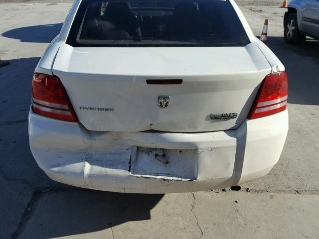 1B3LC46JX8N252334 - 2008 DODGE AVENGER SE WHITE photo 9