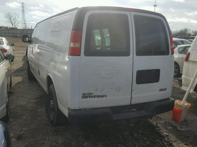 1GTGG29V361148036 - 2006 GMC SAVANA G25 WHITE photo 3