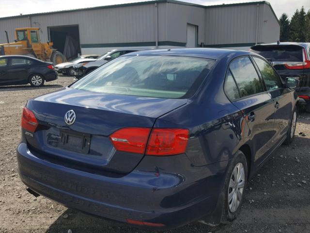 3VW2K7AJ0EM327552 - 2014 VOLKSWAGEN JETTA BASE BLUE photo 4