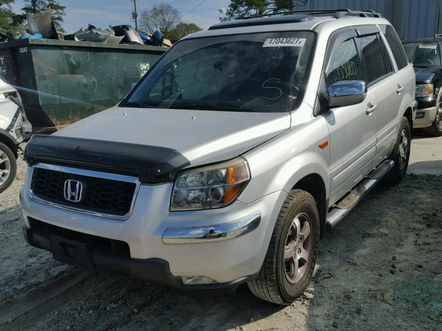 5FNYF28576B043824 - 2006 HONDA PILOT EX SILVER photo 2