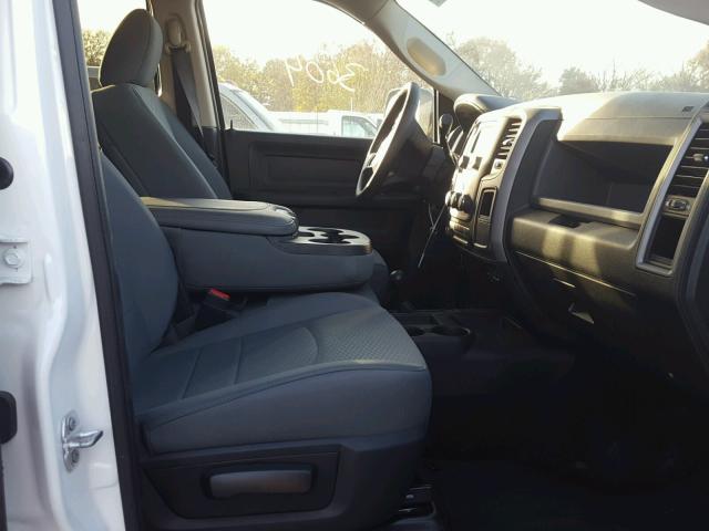 3C6UR5CJ9HG740282 - 2017 RAM 2500 ST WHITE photo 5
