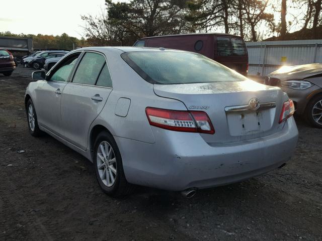 4T1BK3EK1AU099772 - 2010 TOYOTA CAMRY SE SILVER photo 3