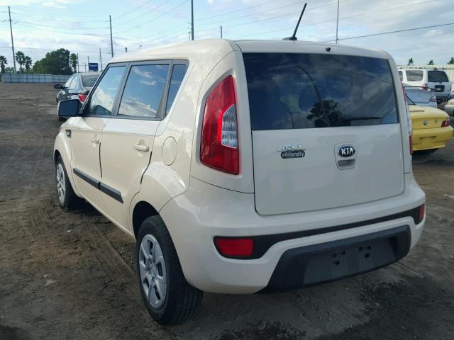 KNDJT2A57D7530352 - 2013 KIA SOUL WHITE photo 3