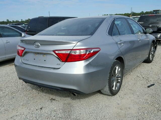 4T1BF1FK8GU156890 - 2016 TOYOTA CAMRY LE GRAY photo 4