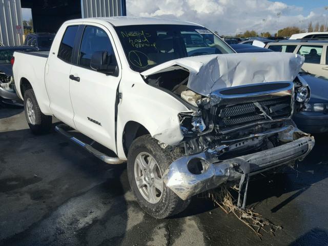 5TFRT54137X003863 - 2007 TOYOTA TUNDRA DOU WHITE photo 1