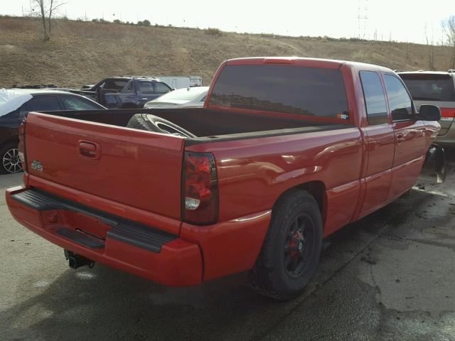 2GCEK19N951223959 - 2005 CHEVROLET SILVERADO RED photo 4