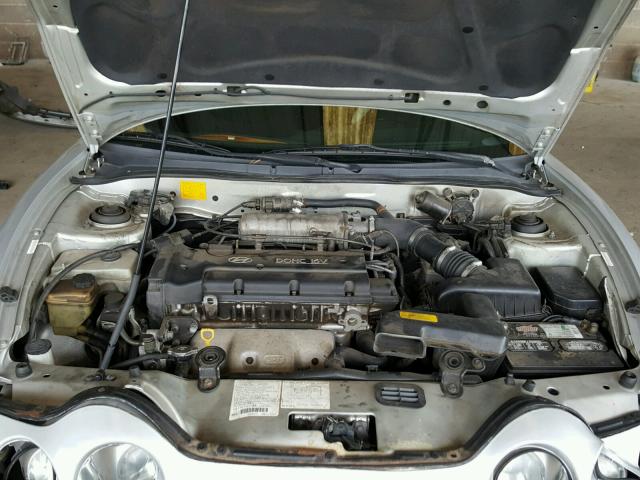 KMHJG25F61U244735 - 2001 HYUNDAI TIBURON SILVER photo 7