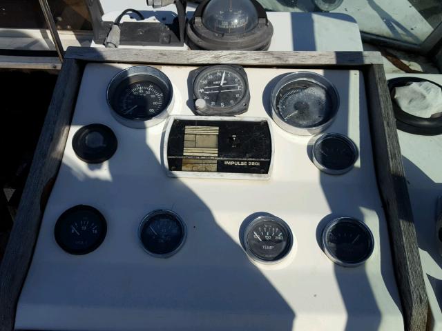 TNRM3960M81E - 1981 BOAT MARINE LOT TWO TONE photo 8