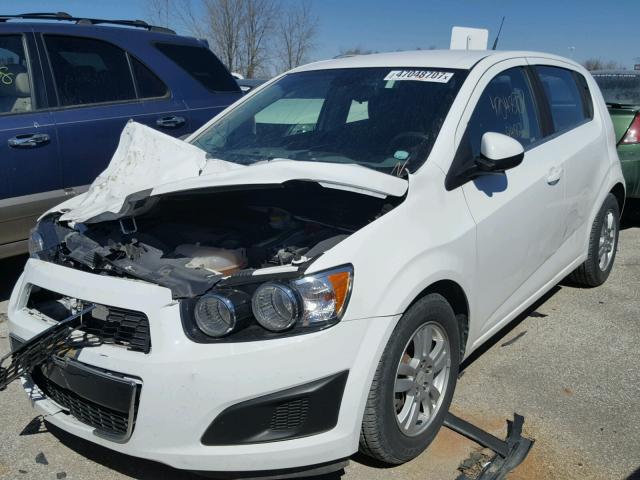 1G1JD6SHXC4111014 - 2012 CHEVROLET SONIC LT WHITE photo 2